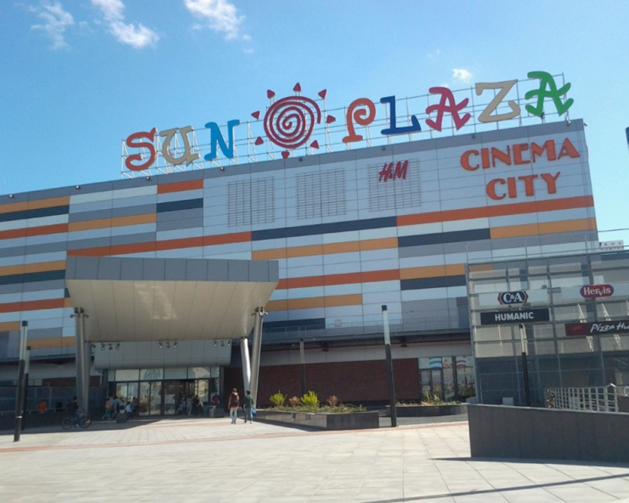 Sun Plaza