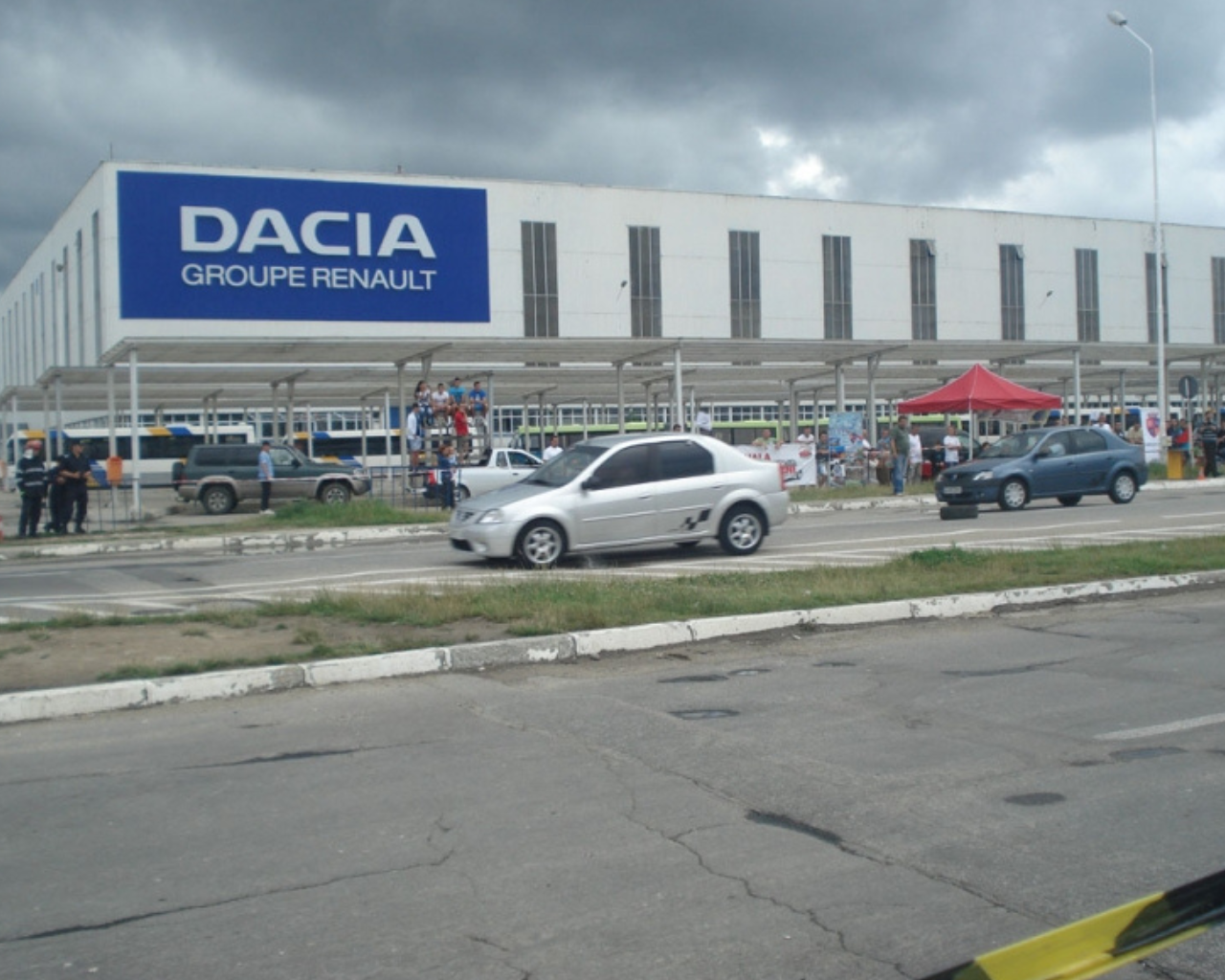 automobile dacia
